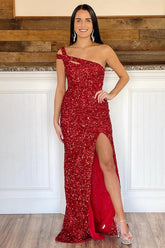 Robe de bal longue rouge à sequins asymétrique et fourreau asymétrique