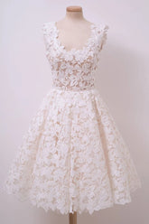 Vestidos cortos de encaje elegantes de corte A para fiestas de bienvenida