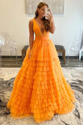 Vestido largo de fiesta de tul naranja con escote en V y corte en A