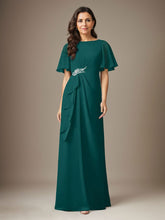 Vestido de gasa azul marino oscuro de corte recto con cuentas