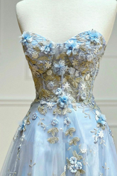 Robe de bal longue en tulle bleu à appliques, coupe trapèze, sans bretelles, référence Y6565