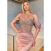 Robe de soirée longue transparente à épaules dénudées, style trompette/sirène, ornée de perles