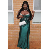 Vestido de fiesta sexy y atractivo con escote en V, hombros descubiertos, fruncido, sin mangas y con cuentas