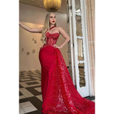 Robe de soirée sirène rouge unique à une épaule et décolleté en cœur