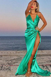 Spaghetti Straps Sleeveless V-Neck Mermaid Prom Gown with Split