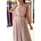 Robe de soirée élégante en tulle avec appliques en dentelle et décolleté haut