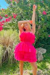 Vestido corto de fiesta sin tirantes, corte en A, de tul con volantes