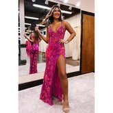 Elegante y lujoso vestido de fiesta de graduación con tirantes finos, escote en V, abertura lateral y apliques