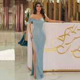 Robes de soirée sirène bleu clair élégantes et sexy 2025, asymétriques, fendues sur la poitrine, sur mesure.