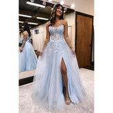 Glamoroso y dramático vestido de fiesta de graduación con hombros descubiertos, mangas largas, corte A, abertura lateral, apliques de tul