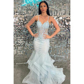 Vestido de fiesta largo de sirena con tirantes finos, apliques de encaje y transparencias