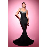 Vestido de noche largo de satén estilo sirena con tirantes finos y cuentas en negro