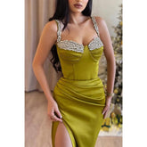 Vestido de noche para fiesta de graduación con escote en forma de corazón, tirantes finos, pliegues de cuentas y abertura lateral