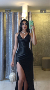 Robe de soirée fourreau noire en satin, col bénitier, robe longue Y4123