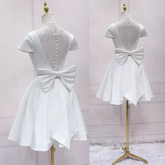 Vestido corto de satén blanco para baile de bienvenida con espalda de encaje talla 45