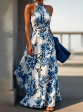 Vestido de noche azul de satén con estampado floral, sin mangas, cuello halter y corte en A (modelo Y8480).