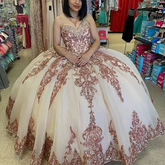 Robe de bal de princesse rose doré scintillante pour quinceañera, style vintage, décolleté cœur, dentelle appliquée et sequins Y6523