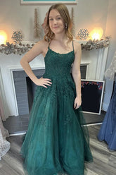 Robe de bal longue vert foncé en tulle, coupe trapèze, bretelles spaghetti