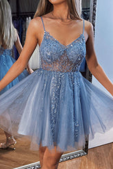 Robe de bal courte en tulle à col en V et perles, ornée de sequins (PD499)