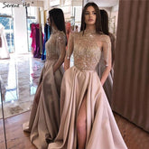 Dubai Gold High Neck Sparkle Prom Dresses 2025 Sleeveless Tassel Beading A-Line Prom Gowns Design LA60998