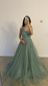 Robe de soirée en tulle à col V et coupe trapèze, style modeste, idéale pour une remise de diplôme (Y4899)
