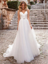 Elegant V Neck Spaghetti Strap Wedding Dresses 2022 New Arrival Beading Sleeveless Backless Bridal Gowns Sweep Train For Women