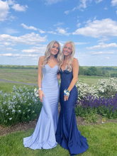 Robe de soirée longue sirène en satin perlé, modèle Y8237