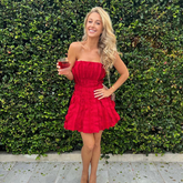 Vestido corto de fiesta de bienvenida, corte en A, rojo, sin tirantes y con volantes, modelo Y8004