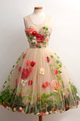 Vestido de fiesta de bienvenida de corte A, escote redondo y largo hasta la rodilla con flores rojas