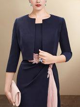 Vestidos de corte recto/columna, manga corta y largo hasta la rodilla para la madre de la novia