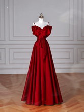 Robe de bal rouge satinée à épaules dénudées et nœud papillon, robe de soirée trapèze Y8626