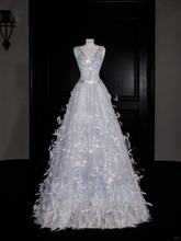 Robe de bal glamour en tulle à col en V, ornée de perles et de plumes, coupe trapèze, référence Y8682