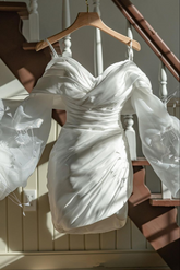 Vestido blanco de manga larga para baile de bienvenida con vestido blanco plisado de graduación Y2545