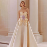 Luxury Beaded Butterfly Beige Evening Dresses for Women Wedding 2025 Elegant Sweetheart Satin Prom Party Gowns LA72195