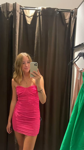 Vestido rosa fucsia de tirantes finos para baile de bienvenida. Vestido rosa fucsia Y2272