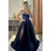 Robe de bal longue à bretelles spaghetti et appliques en dentelle scintillantes