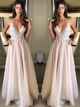 A-Line/Elegant Spaghetti Straps Sleeveless Applique Chiffon Prom Dresses