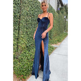 Vestido largo de noche de graduación de terciopelo con tirantes finos y escote en forma de corazón y cordones