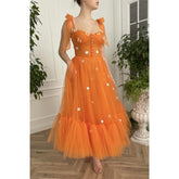 Vestido de fiesta largo de corte A con tirantes finos, escote en forma de corazón y apliques con bolsillos