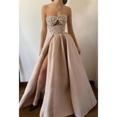 Vestido de noche largo de satén fruncido con lentejuelas y escote en forma de A, sin mangas y escote en forma de corazón