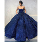 Robe de bal longue bleu marine à paillettes et bretelles spaghetti avec poches