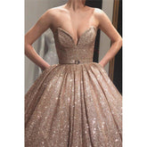 Robe de soirée longue à paillettes dorées et col en V avec poches