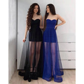 Robe de soirée longue transparente à décolleté en cœur