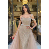 Vestido de noche sexy y atractivo, asimétrico, con cuentas y escote en V y superposición.