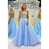 Robe de bal chic et moderne à col en V avec appliques perlées et florales et dentelle