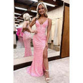 Vestido de fiesta elegante y moderno con tirantes finos, escote en V, espalda descubierta, abertura y lentejuelas