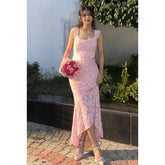 Robe de soirée chic et moderne, forme sirène, sans manches, avec appliques carrées