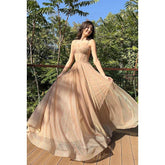 Robe de bal de fin d'année classique et intemporelle à bretelles spaghetti en tulle scintillant, coupe trapèze