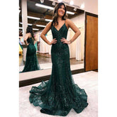 Robe de bal sirène classique et intemporelle à bretelles spaghetti, col en V, trompette, paillettes