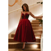 Vestido de fiesta formal clásico y atemporal con escote en V, sin mangas, corte A